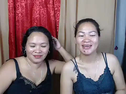 urpretty hotmama online show from June 25, 3:04 am