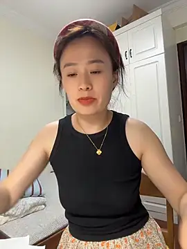 Snapshot of saozi666 chatting on June 16, 1:22 pm saozi666 online show from June 16, 1:22 pm
