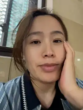 Snapshot of saozi666 chatting on June 6, 8:52 am saozi666 online show from June 6, 8:52 am