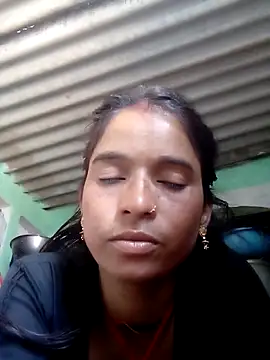 Snapshot of Aarti9080 chatting on June 5, 5:01 am Aarti9080 online show from June 5, 5:01 am