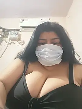 Snapshot of simranjeet_kaur69 chatting on June 14, 11:11 am simranjeet kaur69 online show from June 14, 11:11 am