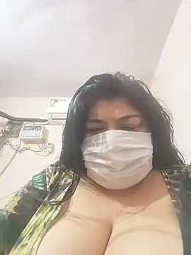 Snapshot of simranjeet_kaur69 chatting on July 4, 10:58 pm simranjeet kaur69 online show from July 4, 10:58 pm