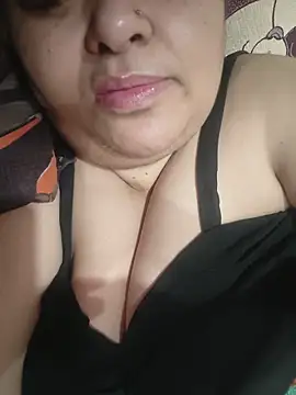 Snapshot of simranjeet_kaur69 chatting on June 4, 11:31 pm simranjeet kaur69 online show from June 4, 11:31 pm