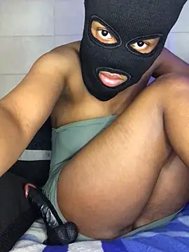 Snapshot of CuteSexyHipsxx chatting on June 1, 7:13 pm CuteSexyHipsxx online show from June 1, 7:13 pm