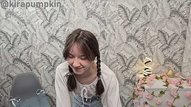 Snapshot of kirapumpkin chatting on June 18, 7:08 pm kirapumpkin online show from June 18, 7:08 pm