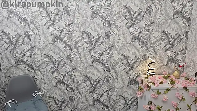 Snapshot of kirapumpkin chatting on June 14, 6:31 pm kirapumpkin online show from June 14, 6:31 pm