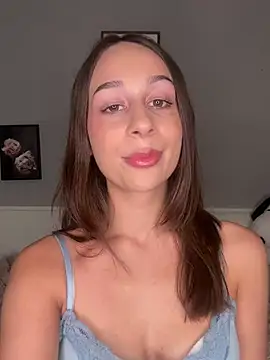 Snapshot of ChiaraMauzi chatting on May 31, 5:08 pm ChiaraMauzi online show from May 31, 5:08 pm