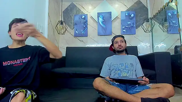 Snapshot of Maxx_hot26 chatting on July 3, 7:09 pm Maxx hot26 online show from July 3, 7:09 pm