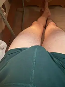 Snapshot of Pierre20cm21ans chatting on June 16, 5:57 pm Pierre20cm21ans online show from June 16, 5:57 pm