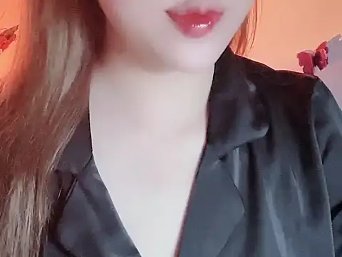 Lucy6868 online show from July 8, 3:24 pm