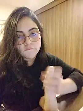 Snapshot of Roxxy_Sade chatting on June 20, 1:54 am Roxxy Sade online show from June 20, 1:54 am