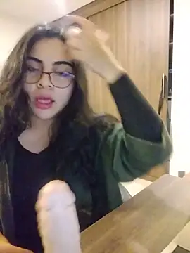 Snapshot of Roxxy_Sade chatting on June 16, 2:44 am Roxxy Sade online show from June 16, 2:44 am