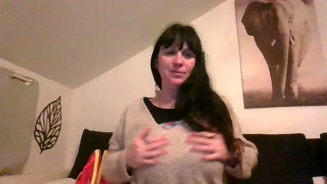 sexujuly88 online show from April 20, 8:54 pm