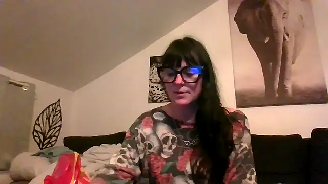 sexujuly88 online show from April 12, 8:12 pm