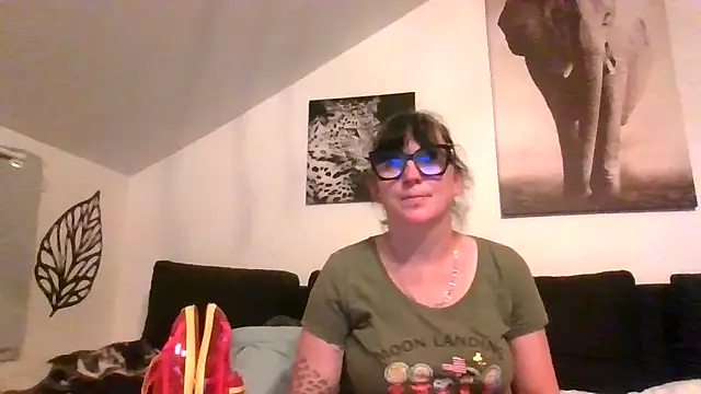 sexujuly88 online show from May 29, 9:32 pm