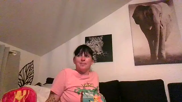 Snapshot of sexujuly88 chatting on June 25, 9:09 pm sexujuly88 online show from June 25, 9:09 pm