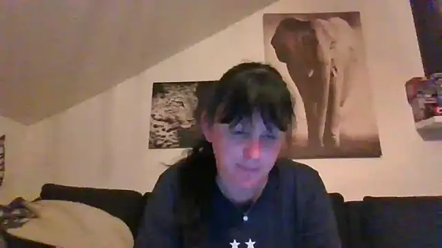 Snapshot of sexujuly88 chatting on June 26, 10:37 pm sexujuly88 online show from June 26, 10:37 pm