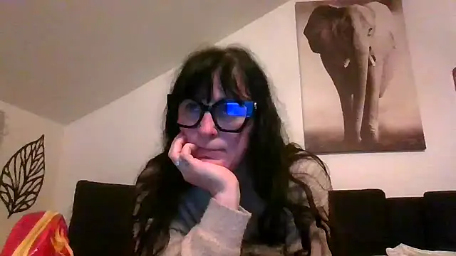 sexujuly88 online show from May 19, 8:27 pm