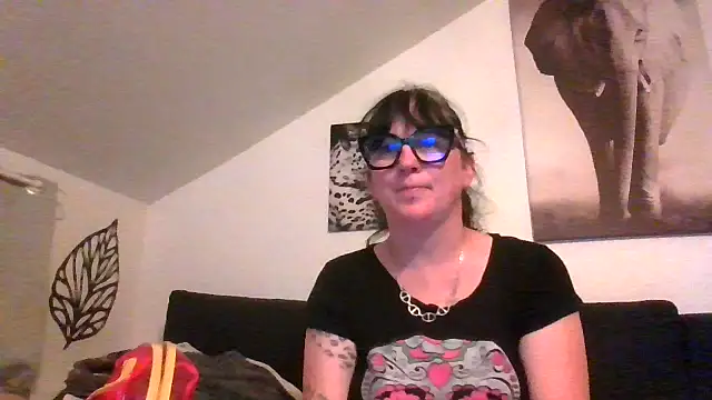 sexujuly88 online show from May 25, 9:24 pm