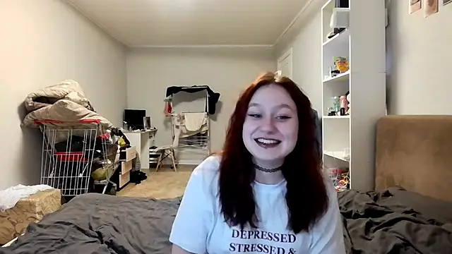 LoiseLovetto online show from June 21, 6:36 pm
