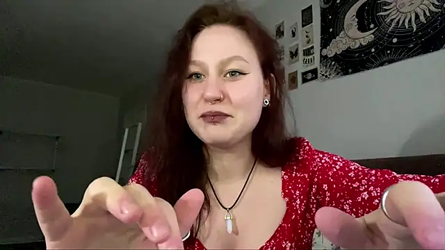 LoiseLovetto online show from June 9, 5:25 pm