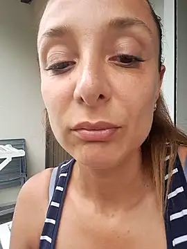 jasminelabeurette69 online show from June 2, 1:44 pm