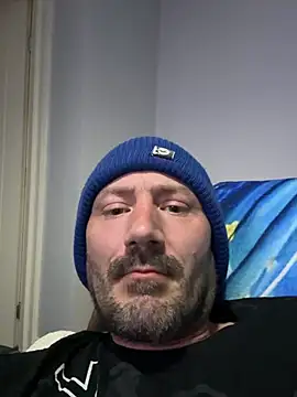 moonpig1 online show from May 31, 10:10 pm