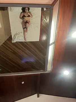 RafaellaSouza77 online show from June 19, 1:55 am