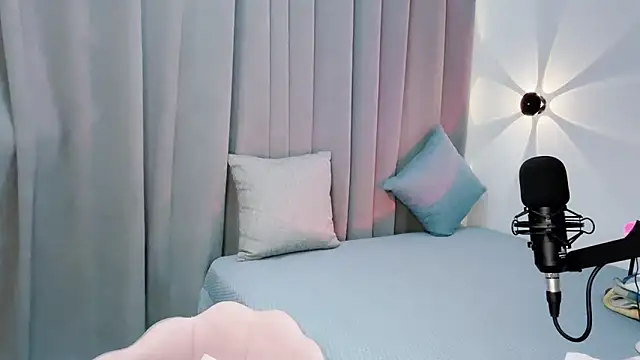 Momo-Wow online show from July 13, 6:24 am