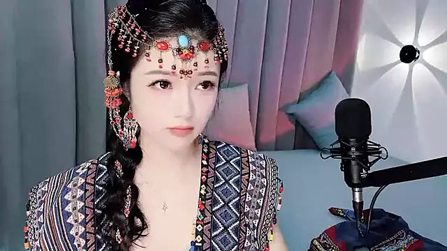 Momo-Wow online show from July 5, 6:20 am