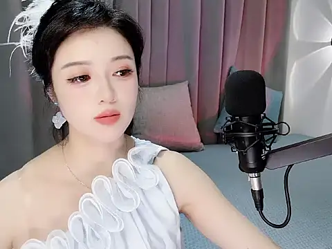 Momo-Wow online show from June 5, 4:50 am