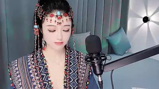 Momo-Wow online show from July 10, 5:40 am