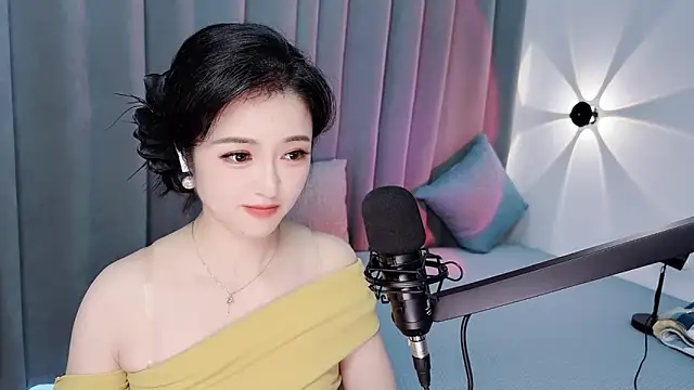 Momo-Wow online show from July 17, 7:38 am