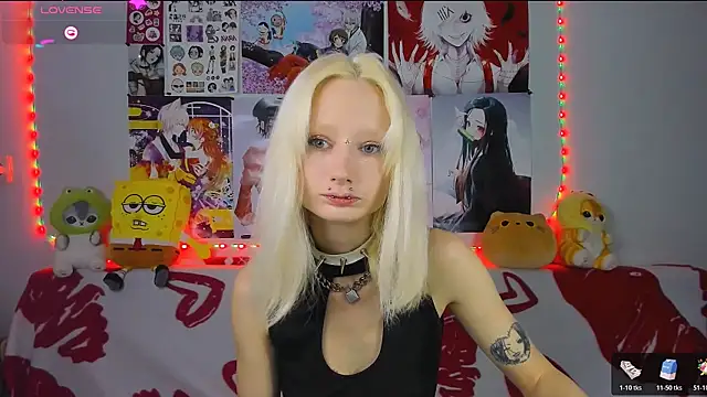Snapshot of Katia_Nabiee chatting on June 17, 4:23 am Katia Nabiee online show from June 17, 4:23 am