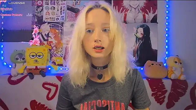Snapshot of Katia_Nabiee chatting on July 18, 5:10 pm Katia Nabiee online show from July 18, 5:10 pm