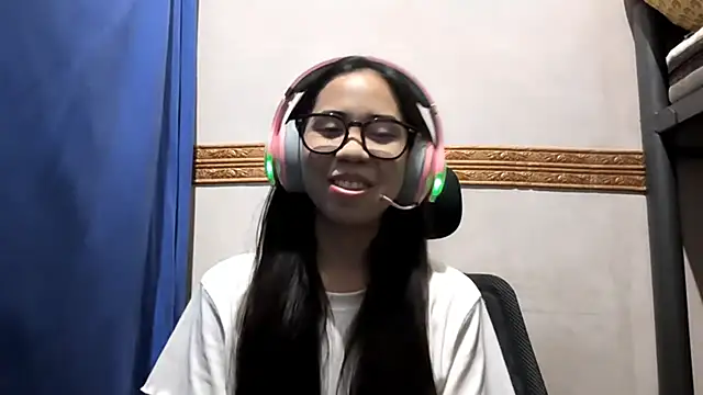 ThereseLeidholt online show from June 2, 9:04 pm