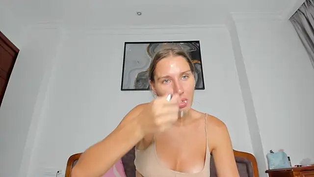 Snapshot of SofiClimbing chatting on September 26, 12:06 am SofiClimbing online show from September 26, 12:06 am