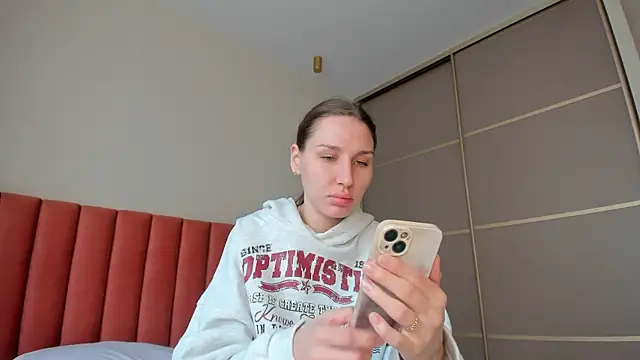Snapshot of SofiClimbing chatting on March 22, 3:09 am SofiClimbing online show from March 22, 3:09 am