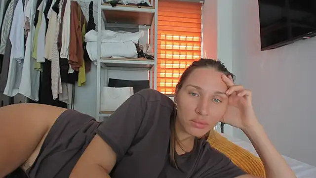 SofiClimbing online show from March 29, 6:26 am