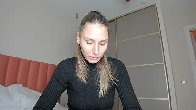 Snapshot of SofiClimbing chatting on December 29, 2:10 pm SofiClimbing online show from December 29, 2:10 pm