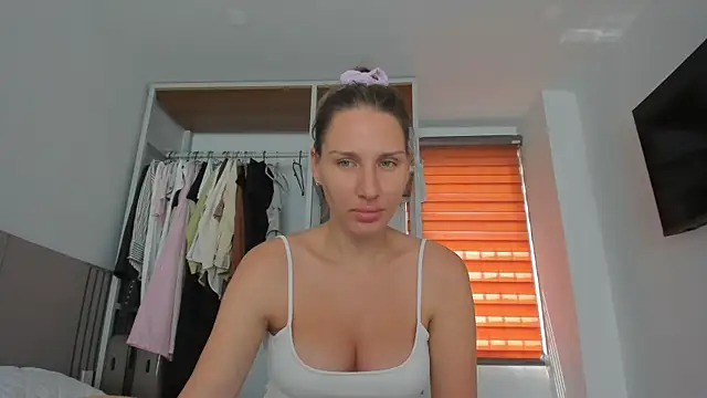 SofiClimbing online show from April 4, 5:47 am