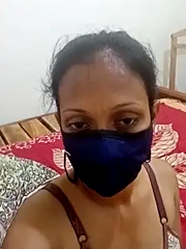 Snapshot of slfuncouple chatting on July 11, 4:13 am slfuncouple online show from July 11, 4:13 am