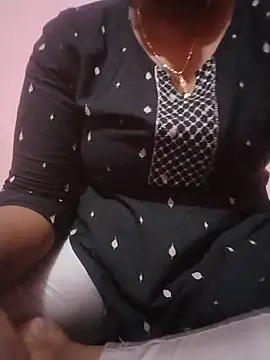 Snapshot of Tamilvalarmathi chatting on June 28, 6:03 pm Tamilvalarmathi online show from June 28, 6:03 pm