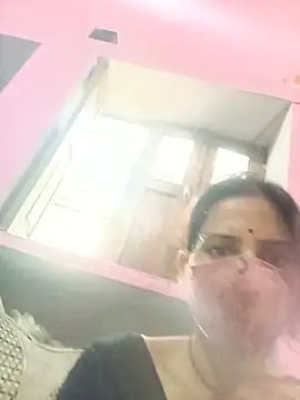 Snapshot of siwanijha007 chatting on July 17, 10:45 am siwanijha007 online show from July 17, 10:45 am
