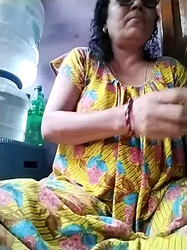 Snapshot of chatterjeesayani567 chatting on July 17, 10:34 am chatterjeesayani567 online show from July 17, 10:34 am