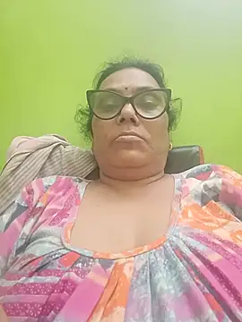 Snapshot of chatterjeesayani567 chatting on July 1, 7:47 pm chatterjeesayani567 online show from July 1, 7:47 pm