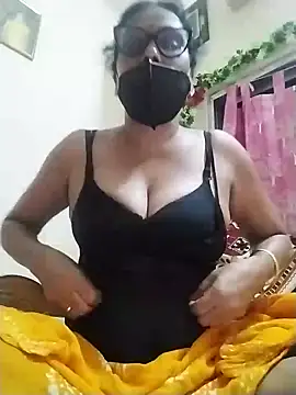 Snapshot of chatterjeesayani567 chatting on June 14, 6:31 pm chatterjeesayani567 online show from June 14, 6:31 pm