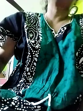 Snapshot of chatterjeesayani567 chatting on July 15, 6:37 pm chatterjeesayani567 online show from July 15, 6:37 pm