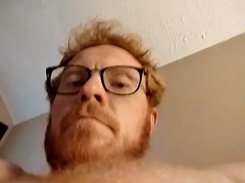 Snapshot of Harddickdadbod chatting on June 8, 9:37 pm Harddickdadbod online show from June 8, 9:37 pm