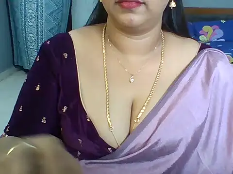 Snapshot of Tamil_hot_Meenu chatting on July 10, 7:08 am Tamil hot Meenu online show from July 10, 7:08 am